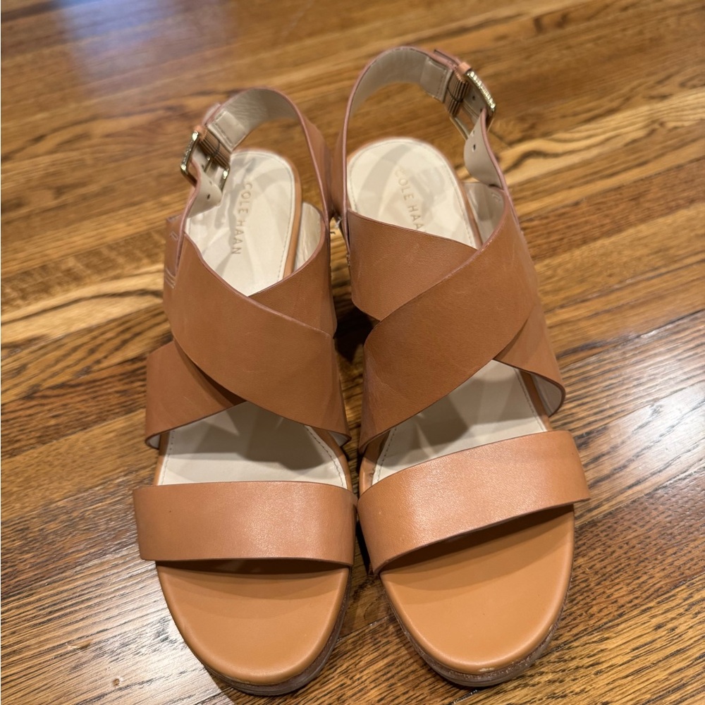 Women's Tan Platform Sandals
